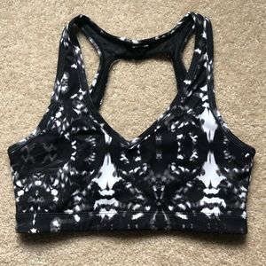 NWOT Fabletics Sports Bra on Tie Dye Black/White